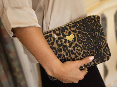 BOLSA LEOPARD HEART.