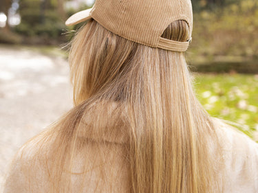 BONÉ ELEANOR BEIGE.3