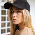 BONÉ ELEANOR BLACK.