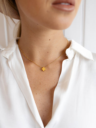 Glück Necklace.2
