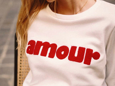 SWEATSHIRT AMOUR RED.