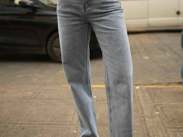 Straight Jeans.2