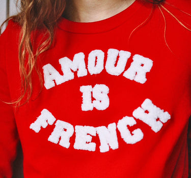 Sweatshirt Amour is French.2
