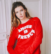 Sweatshirt Amour is French.