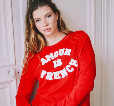 Sweatshirt Amour is French.