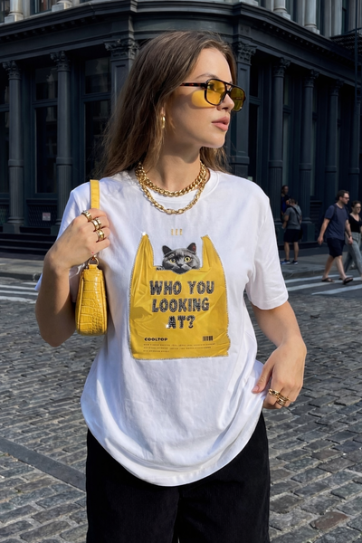 T-Shirt Who You Looking At? 🐈‍⬛